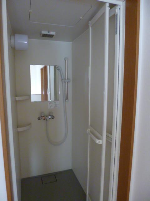 Bathroom. There is a shower room too nervous second floor. Summer is something useful. 