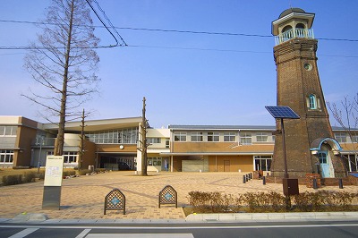 Primary school. Isesaki Tatsukita to elementary school (elementary school) 1078m
