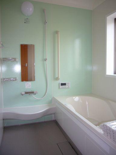 Same specifications photo (bathroom)