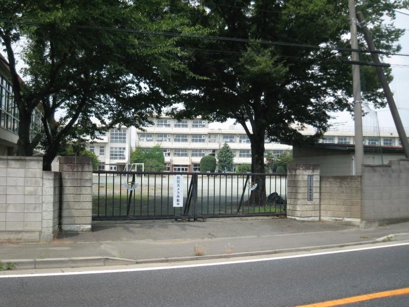 Junior high school. Isesaki City Akahori until junior high school 1746m