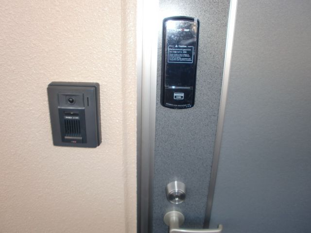 Other Equipment. High security lock adoption of crime prevention. Of course TV Intercom also. 