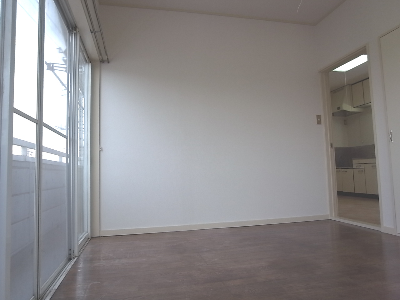 Living and room. Isesaki National cho Akkora Rent room Western-style room flooring 1