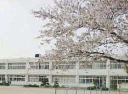 Primary school. Isesaki Municipal Moro to elementary school 280m
