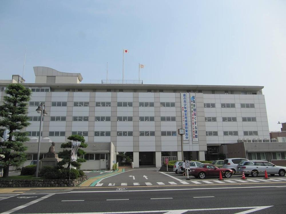 Government office. Isesaki 400m to City Hall