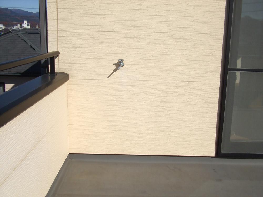 Other Equipment. It also attached outside water on the balcony. Watering Ya water into the little Ueki, Cleaning of balcony, Useful, for example, cleaning of shoes.