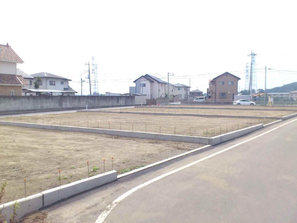 Local photos, including front road. All sections north side also facing the road.