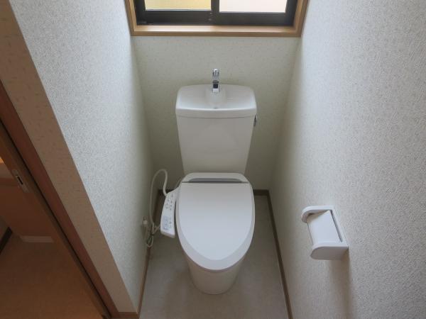 Toilet. Asahieito is made of warm water washing toilet seat in winter is also safe because. 