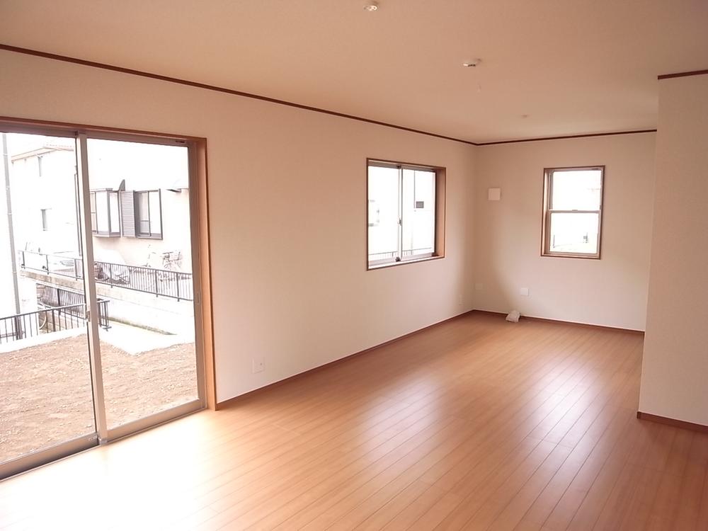 Same specifications photos (living). LDK + integral space of up to 22.0 quires in Japanese-style room! 