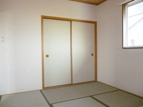 Living and room. Japanese-style room is Masu calmness. 