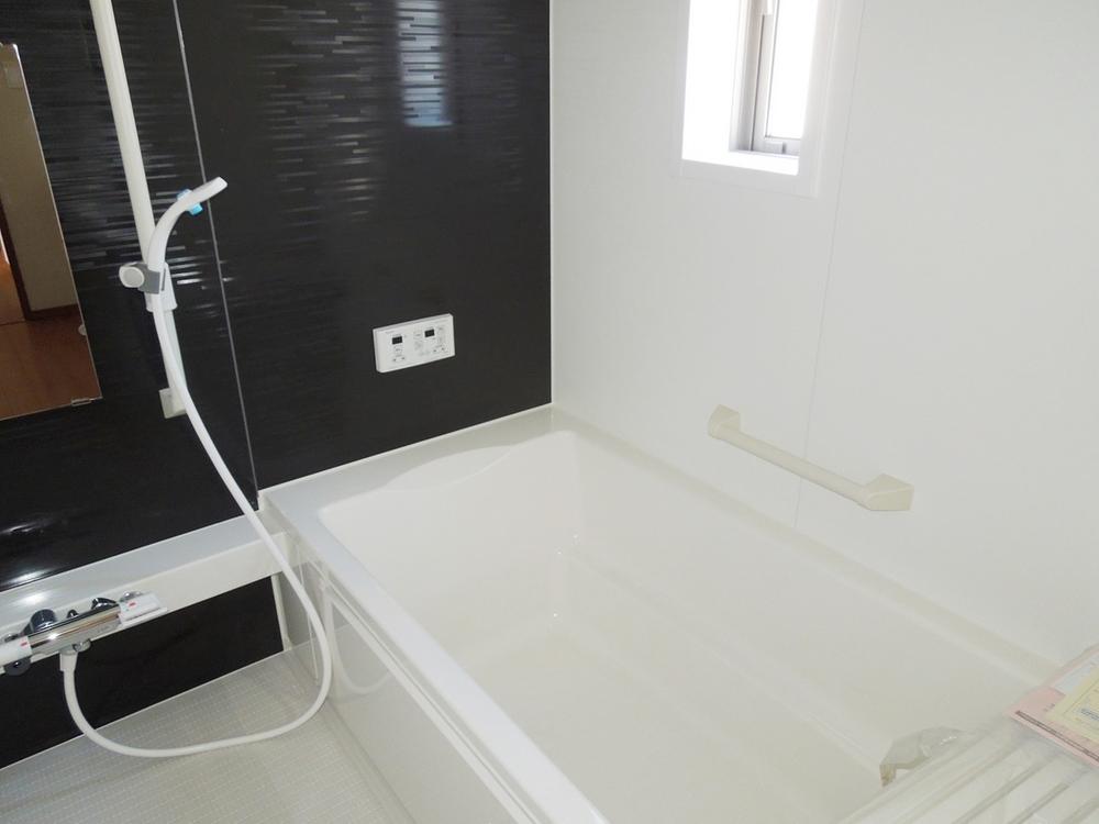 Same specifications photo (bathroom). Same specifications