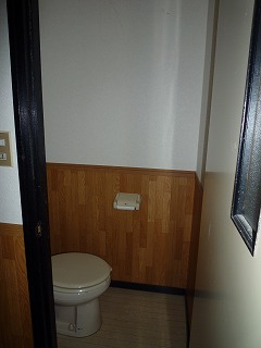 Toilet. toilet ・ Bus by