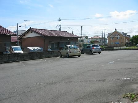 Parking lot. Parallel parking two is included in the rent