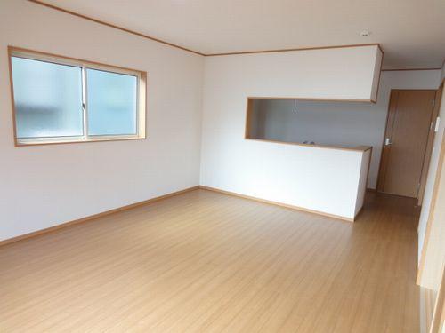 Living. Because it is Japanese and Tsuzukiai, Also as an integral also used as a separate space, depending on your family structure! 