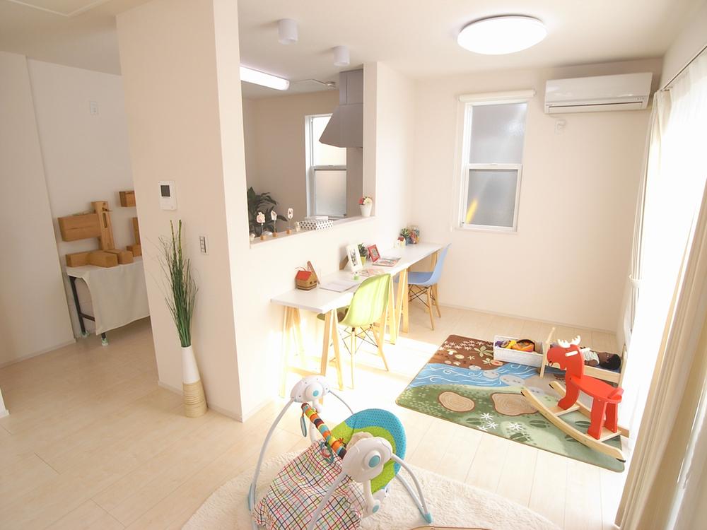 Non-living room. Indoor (December 2013) No. 1 location shooting