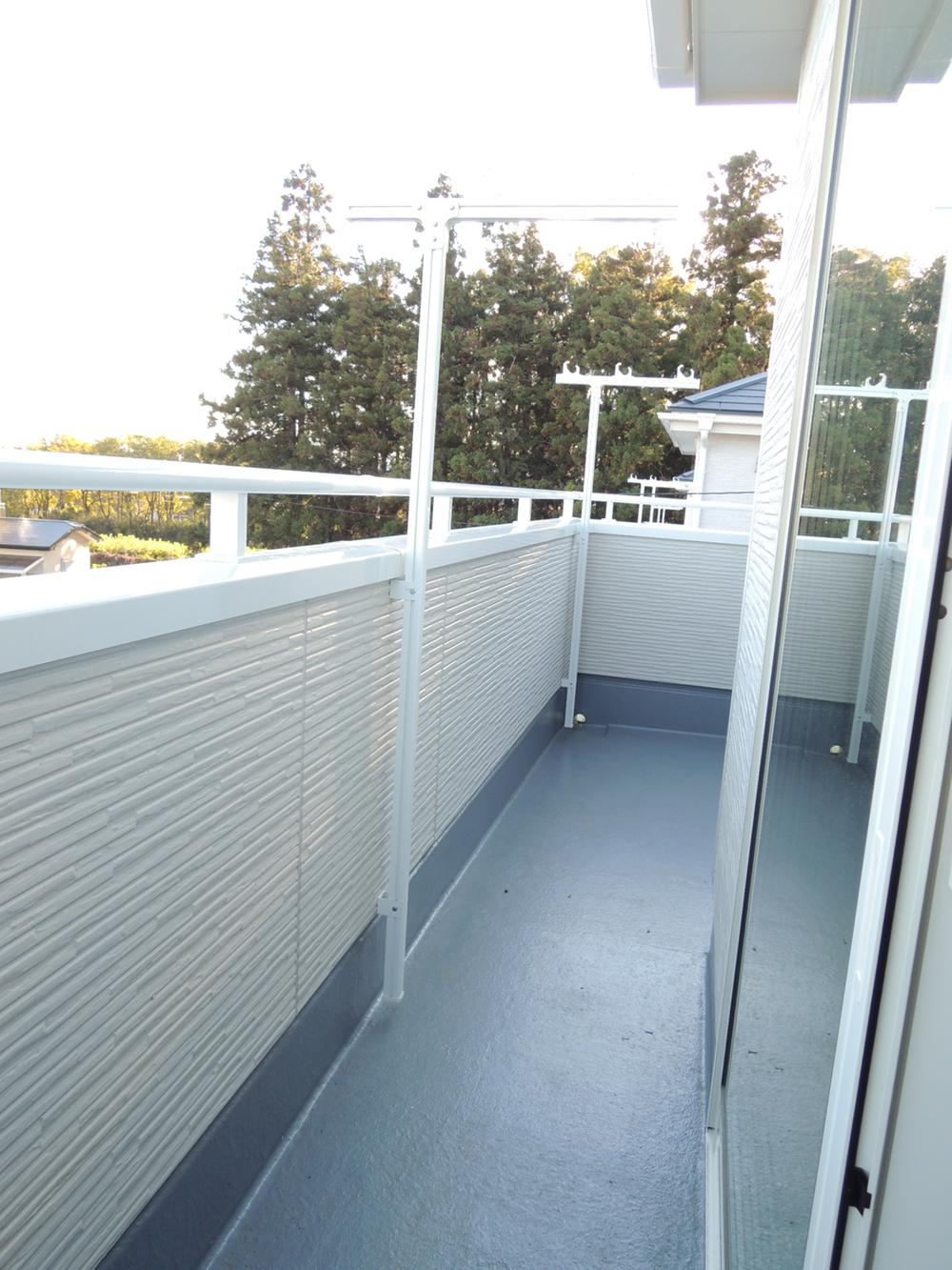 Balcony. Building 3 balcony