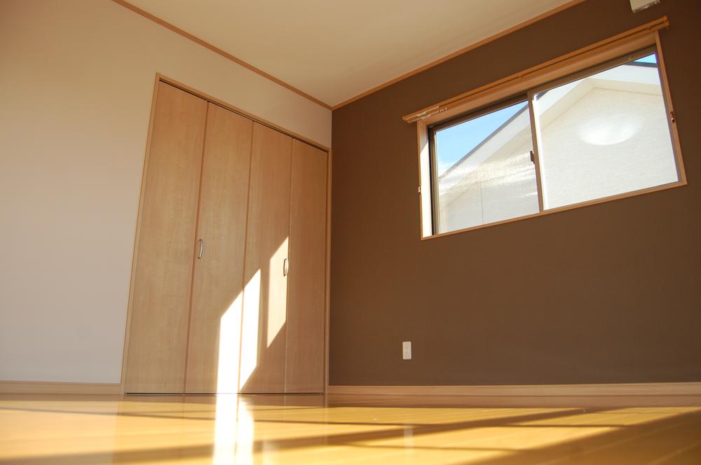 Non-living room. Indoor (12 May 2013) Shooting