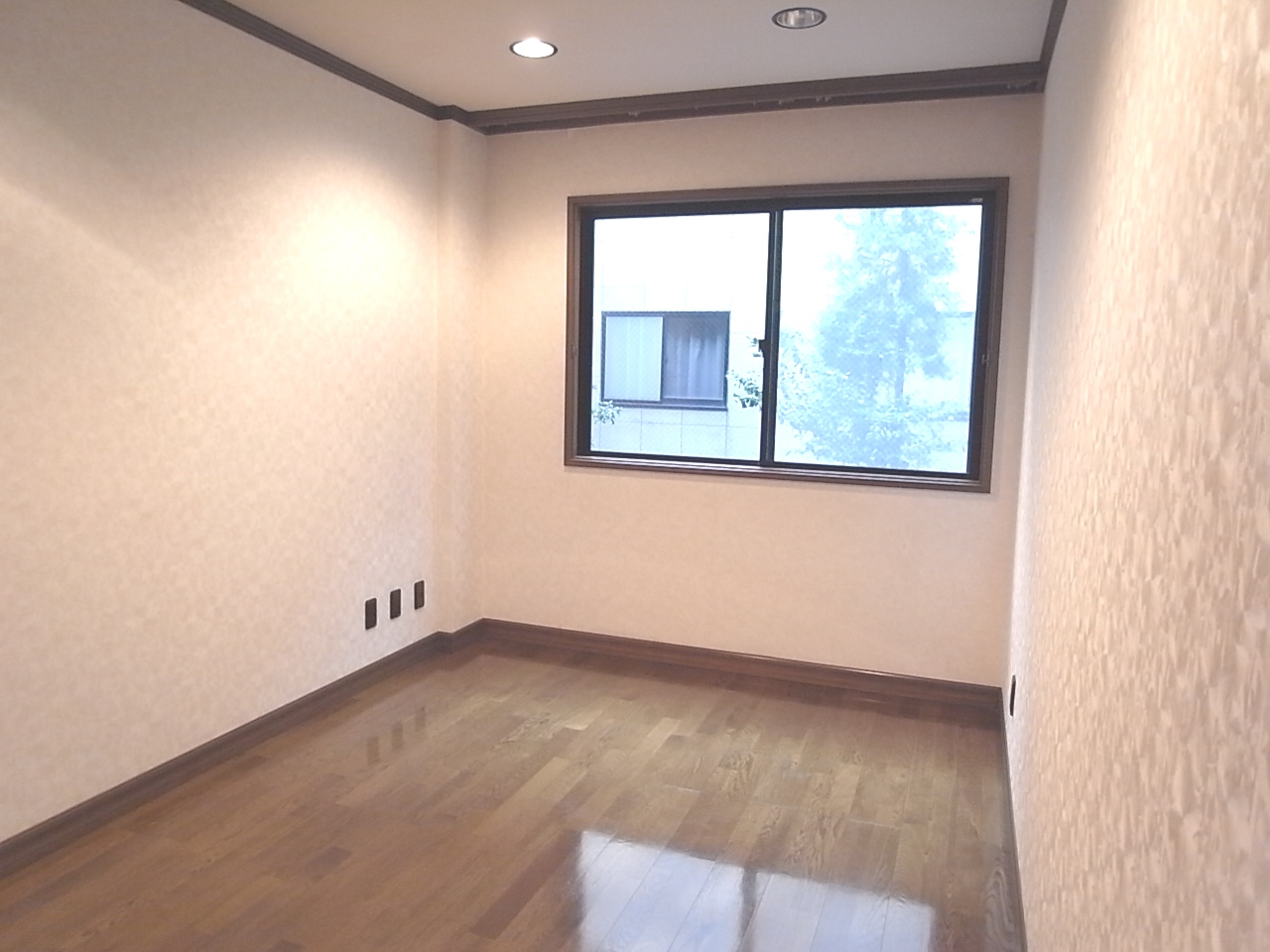 Living and room. Maebashi Nishikatakai cho Akkora Rent room Western-style room flooring 1