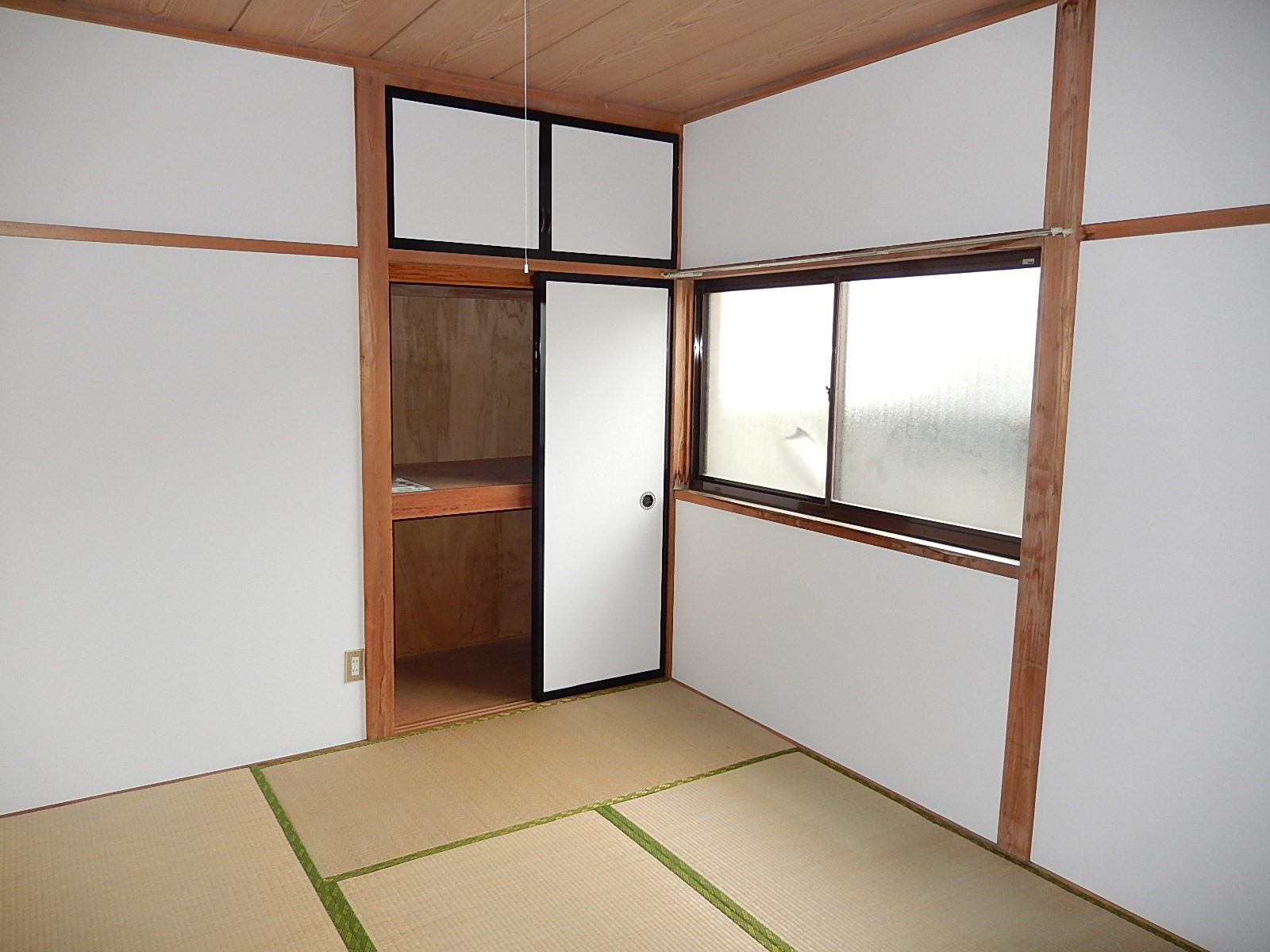 Other room space. 6-mat Japanese-style room