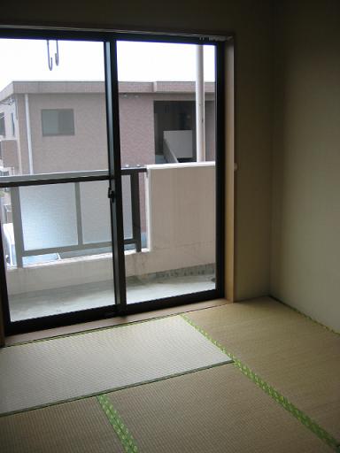 Living and room. Japanese-style room 6 quires