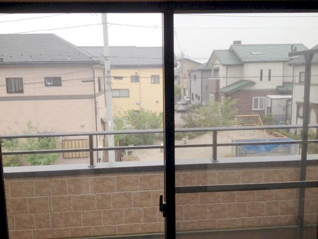 View photos from the dwelling unit. View from the second floor Western-style (May 2012) shooting