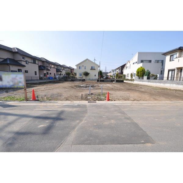 Local photos, including front road.  ☆ Local Photos ☆ 