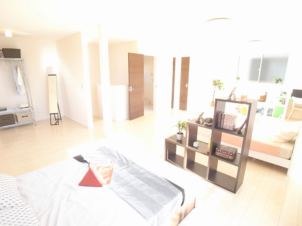 Non-living room. Indoor (11 May 2013) Shooting