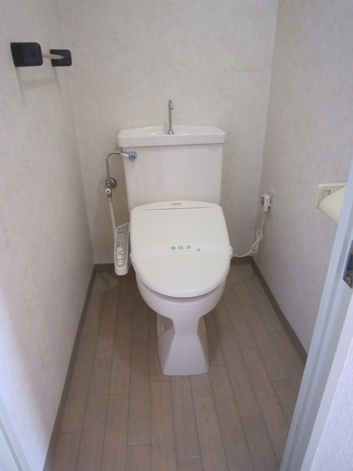 Toilet. Bidet + heating toilet seat