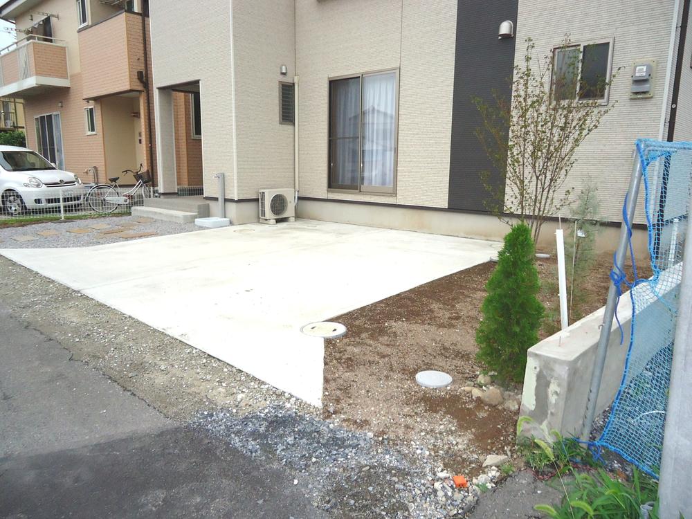 Parking lot. Put in two parallel. 