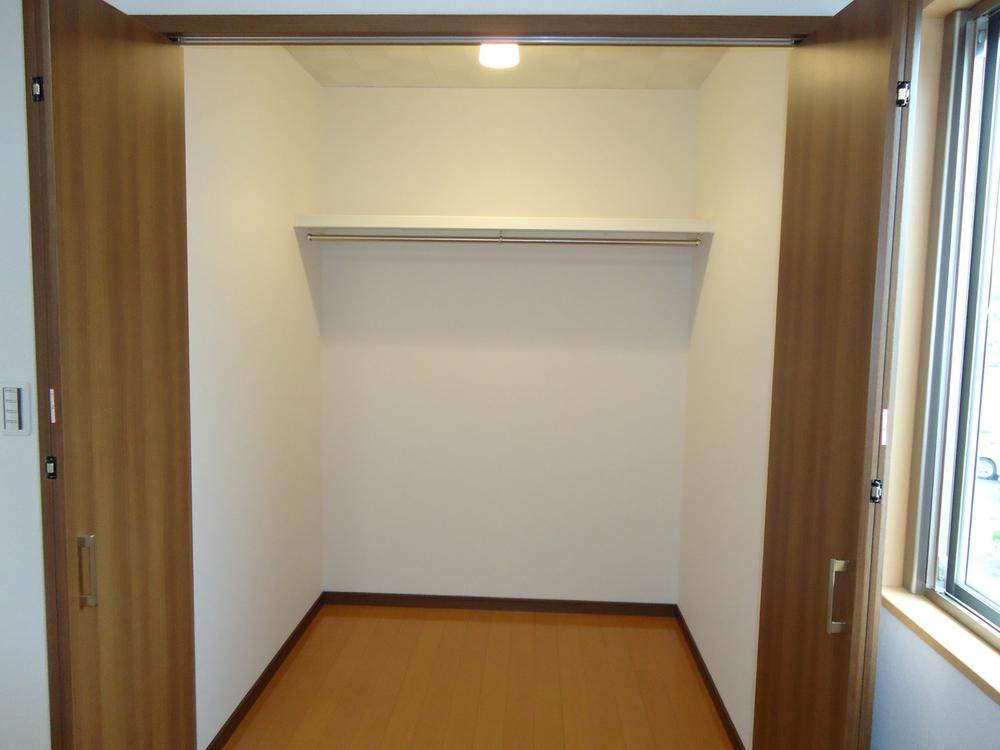 Receipt. It comes with a wide housed on the second floor Western-style. 