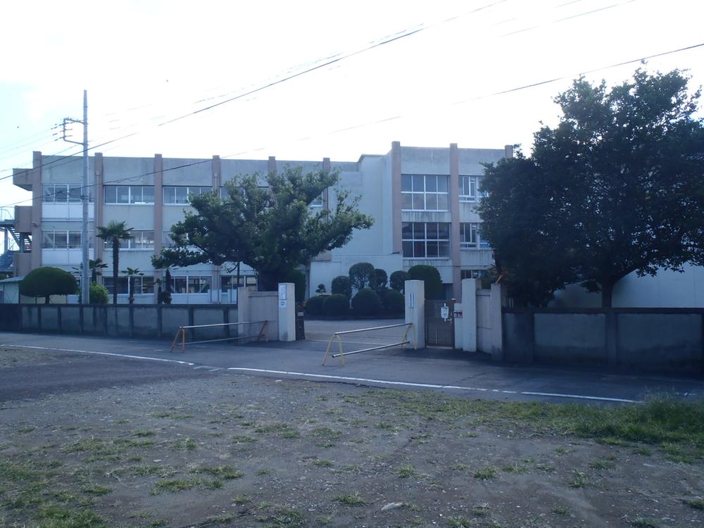 Primary school. 1192m to Maebashi Tatsunaka River Elementary School