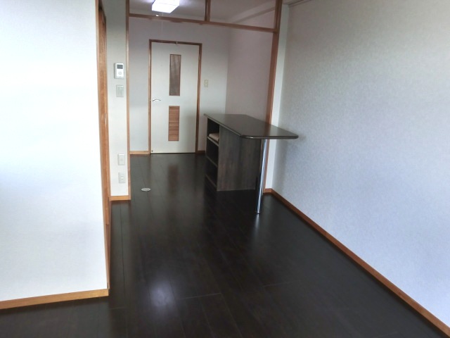 Living and room. Maebashi Kamikoide cho Akkora Rent room