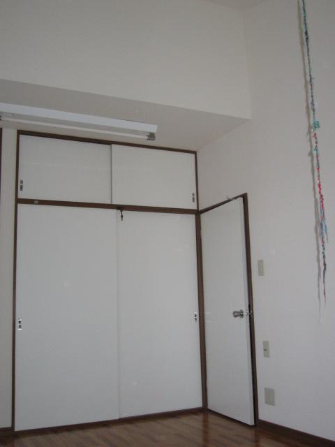 Non-living room. Indoor (12 May 2013) Shooting 2 Kaiyoshitsu Tilt ceiling