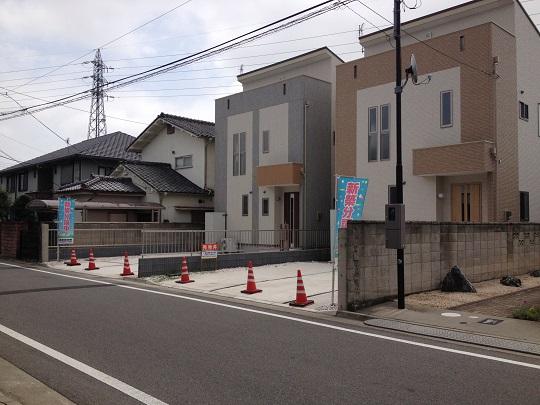 Local photos, including front road. Local (July 2013) Shooting