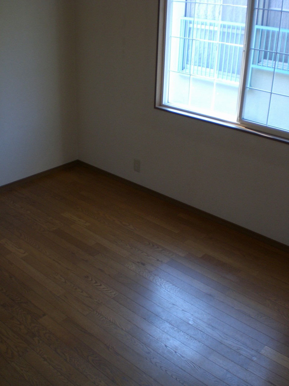 Other room space. Flooring 6 Pledge