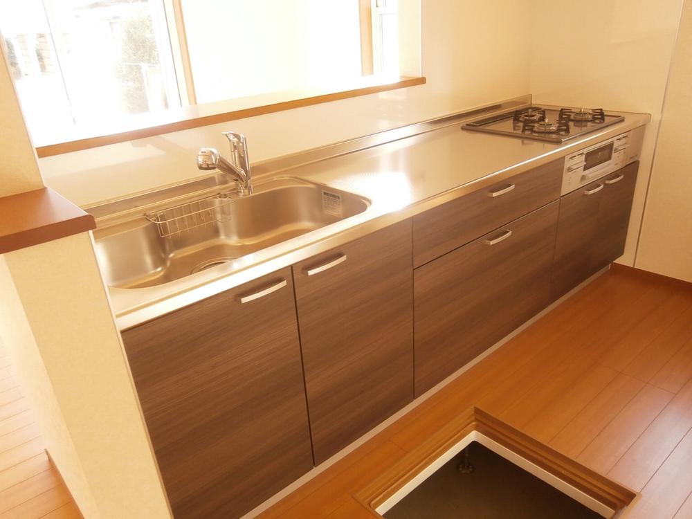 Kitchen. System kitchen! 