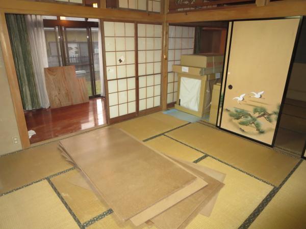Non-living room. Also firmly renovation Japanese-style room! 