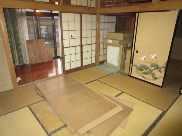 Non-living room. Also firmly renovation Japanese-style room!