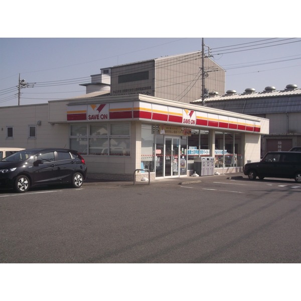 Convenience store. Save On Maebashi Kamisadori store up (convenience store) 491m