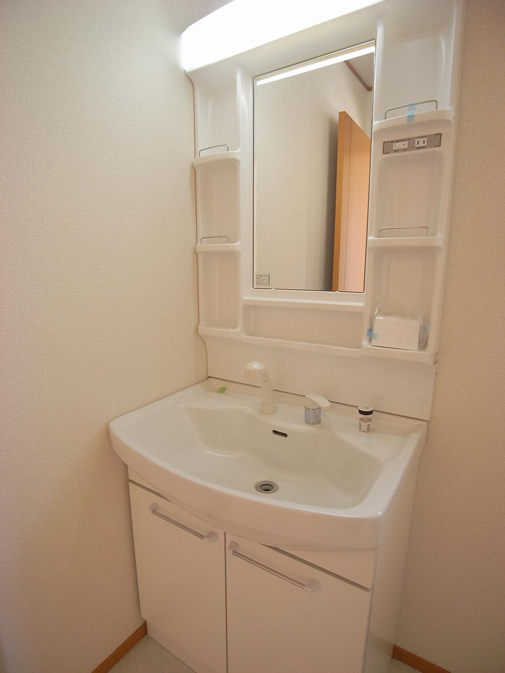 Rendering (introspection). Same specifications Washroom