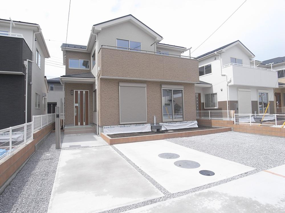 Same specifications photos (appearance). Same specifications appearance