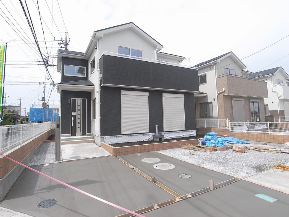 Same specifications photos (appearance). Same specifications appearance