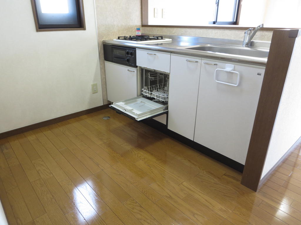 Kitchen. It is the morning of sunshine comfortable. 