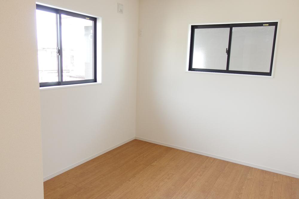 Non-living room. 2 Kaiyoshitsu