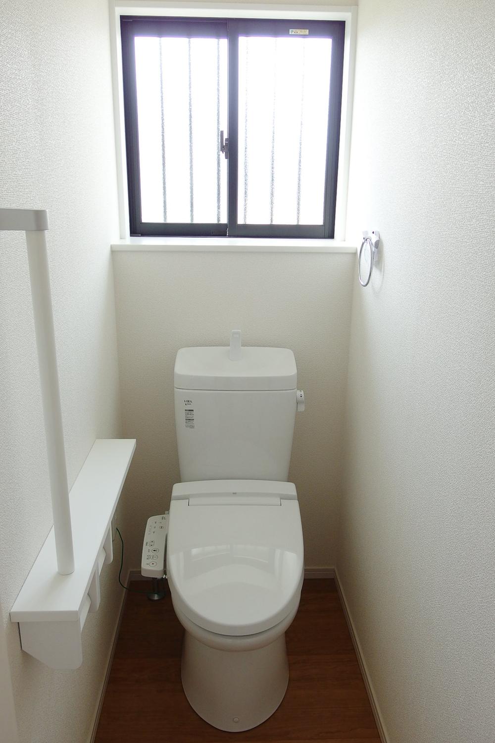 Toilet. Bidet ・ Warm toilet equipped! 
