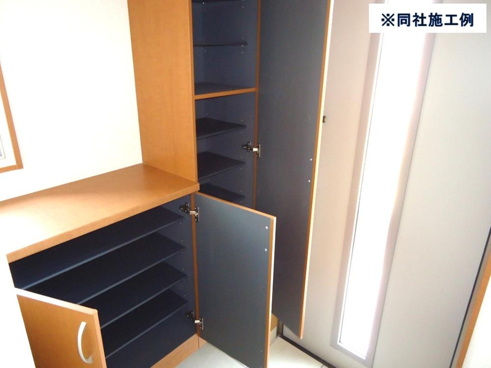 Same specifications photos (Other introspection)