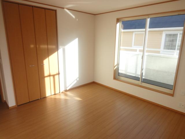 Non-living room. 2 Kaiyoshitsu (same specifications)