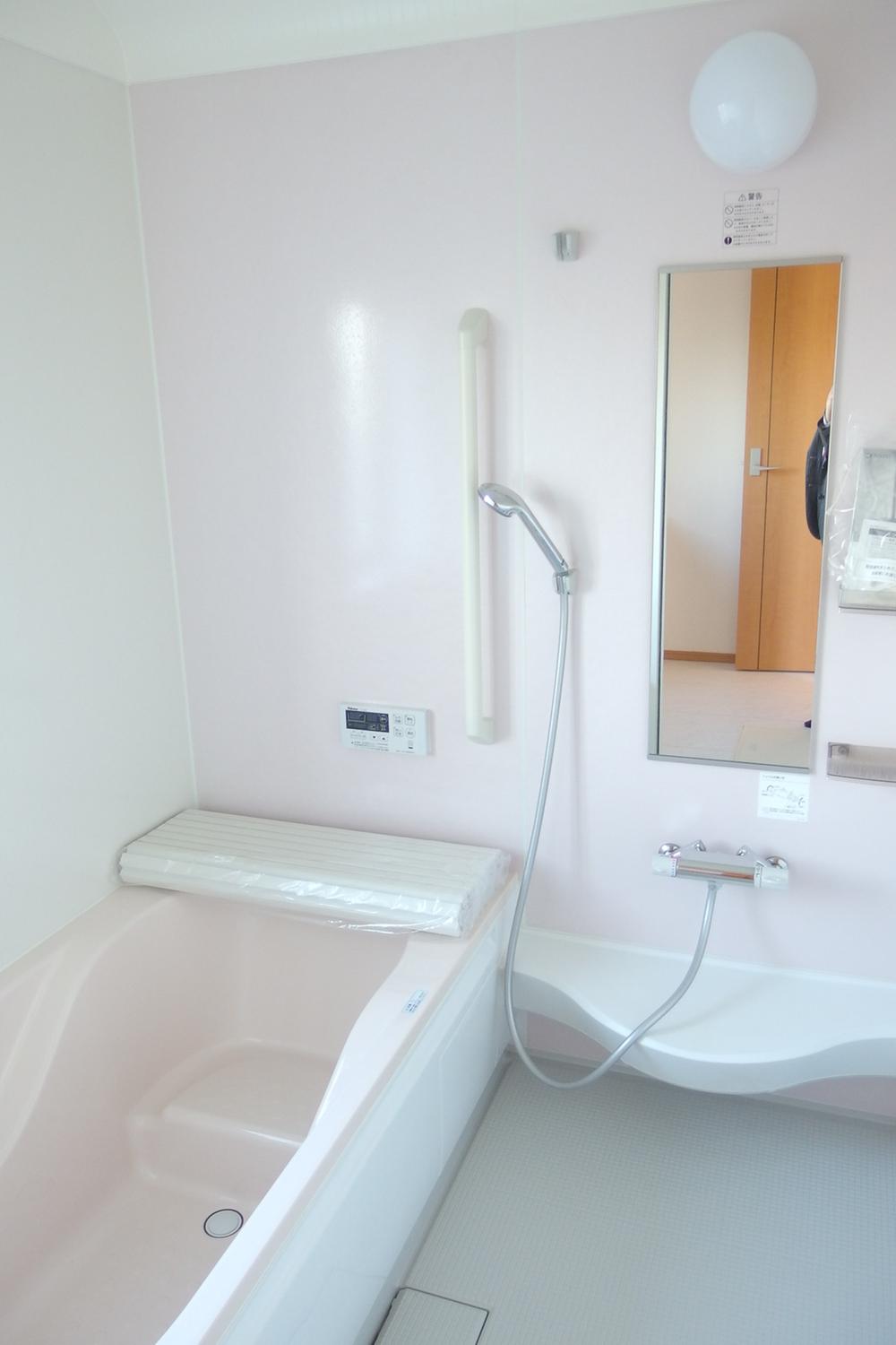 Bathroom. 1 pyeong type of full Otobasu! Complete hot water filling at the touch of a button! 