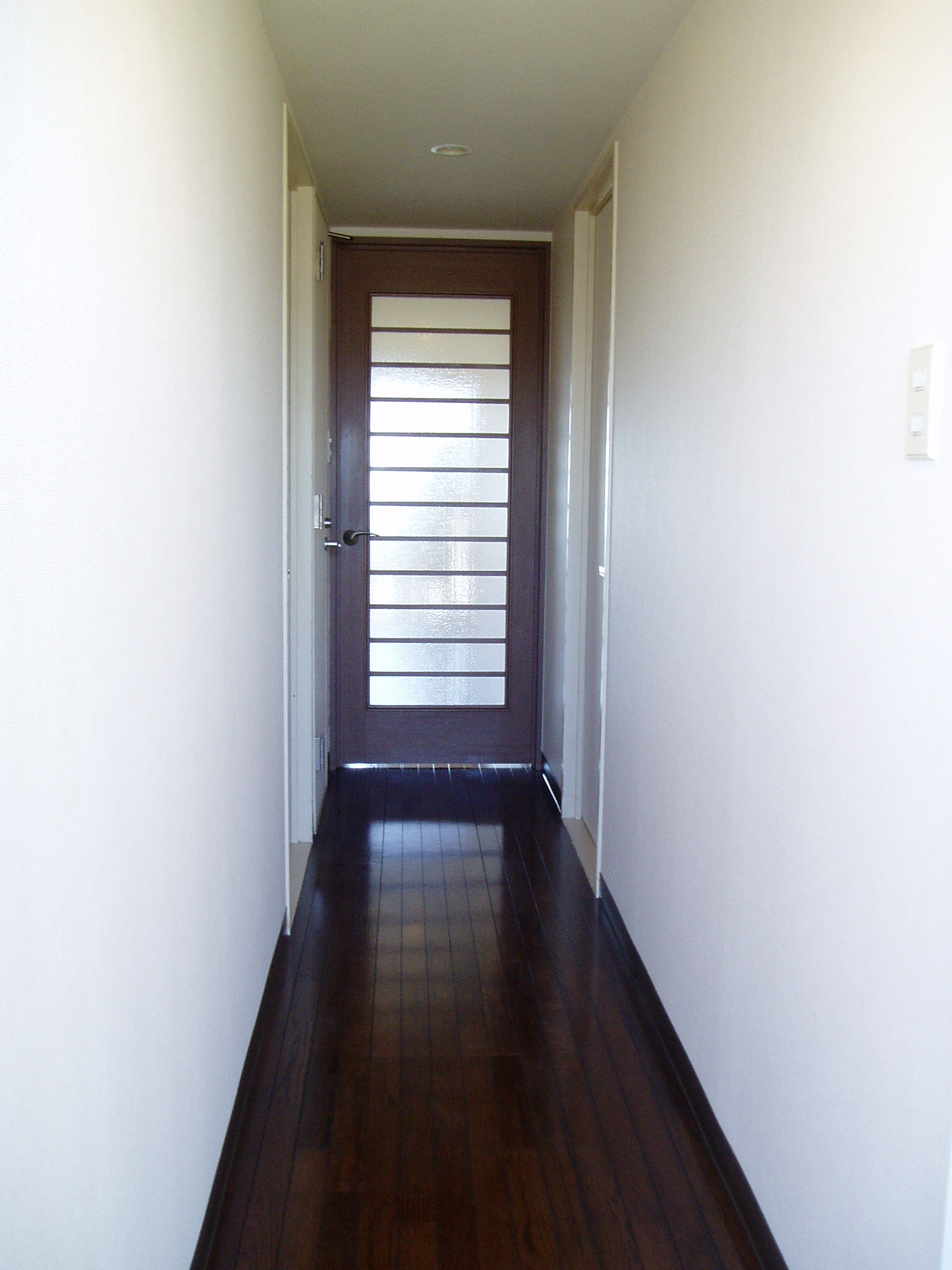 Other room space. Corridor