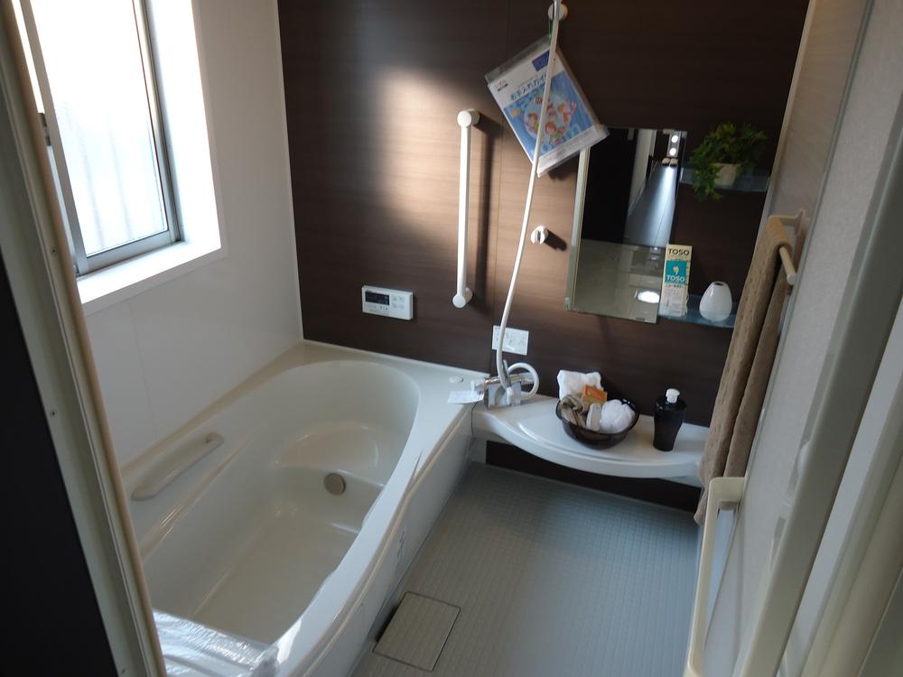 Bathroom. Indoor (11 May 2013) Shooting