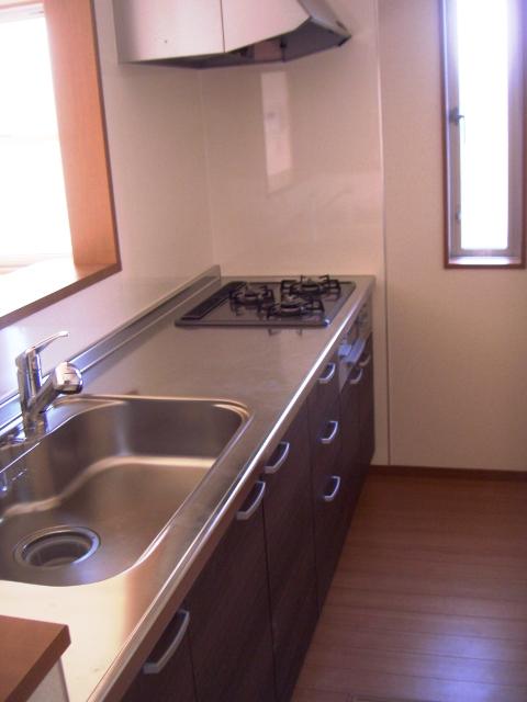 Same specifications photo (kitchen). Kitchen will be face-to-face